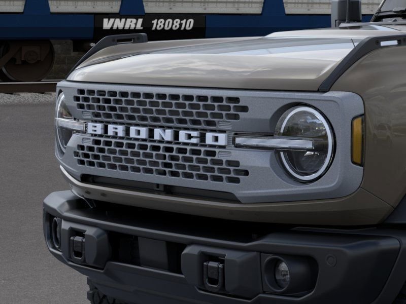 New 2026 Marsh Gray Ford Badlands® image 19