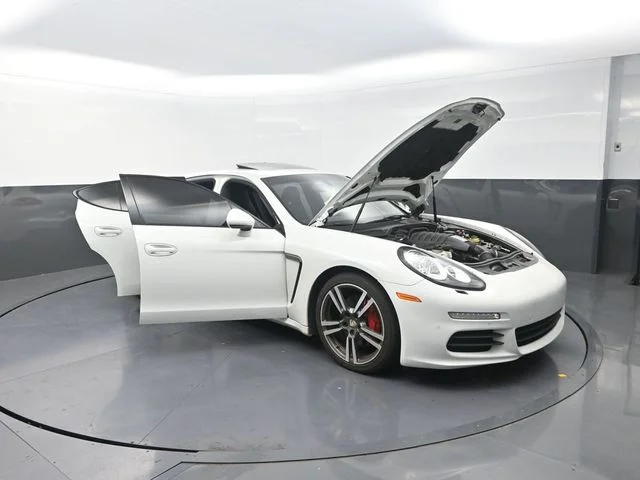 Used 2016  Porsche 4 image 39