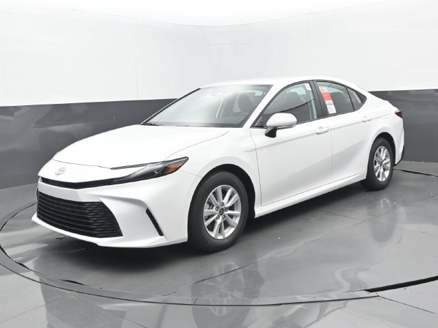 New 2026 Ice Cap Toyota LE image 22