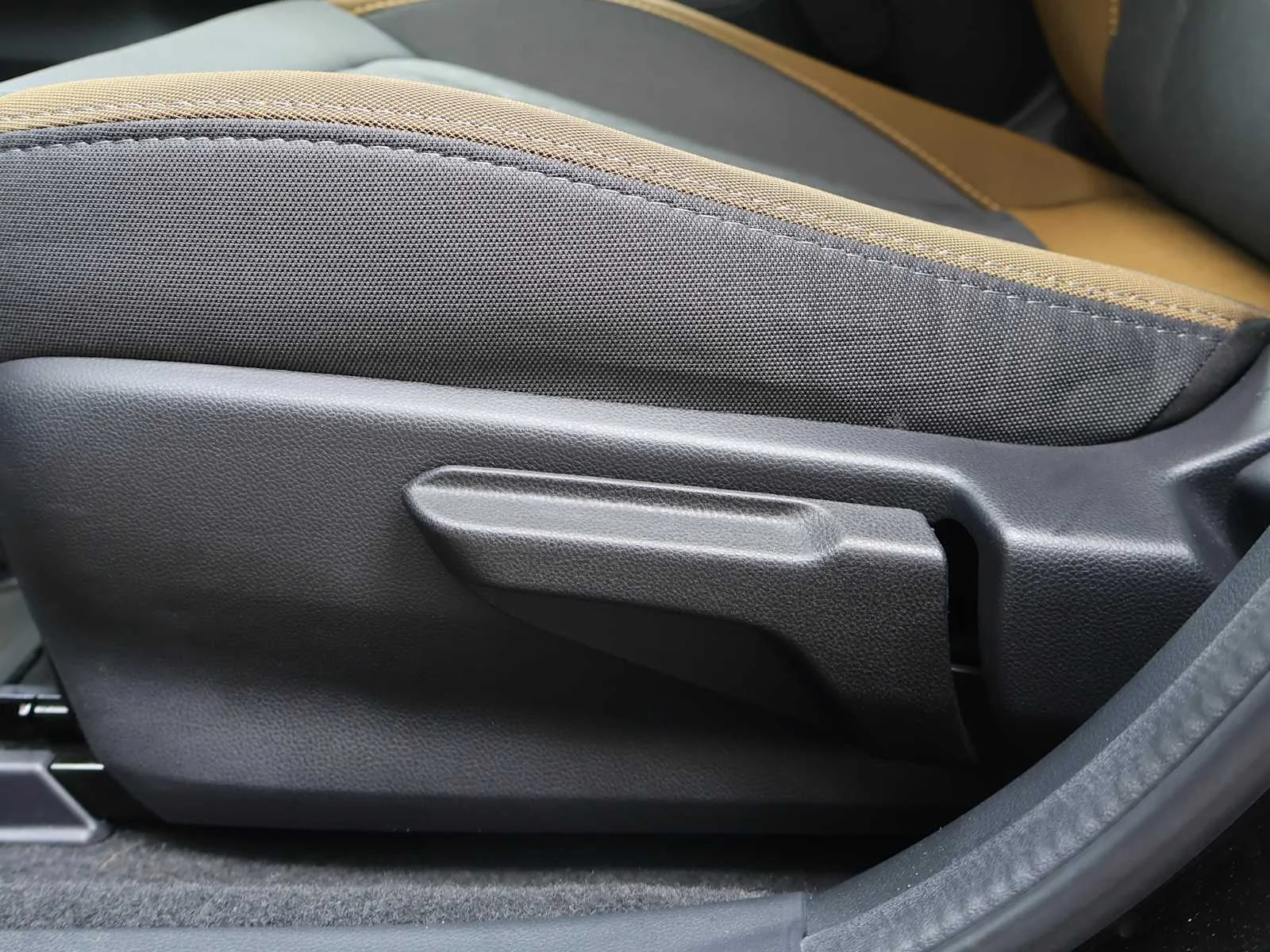 Certified Used 2024 Crystal White Pearl Subaru Sport image 13