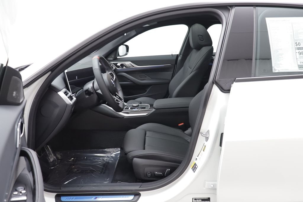 New 2026 Alpine White BMW M60 image 6