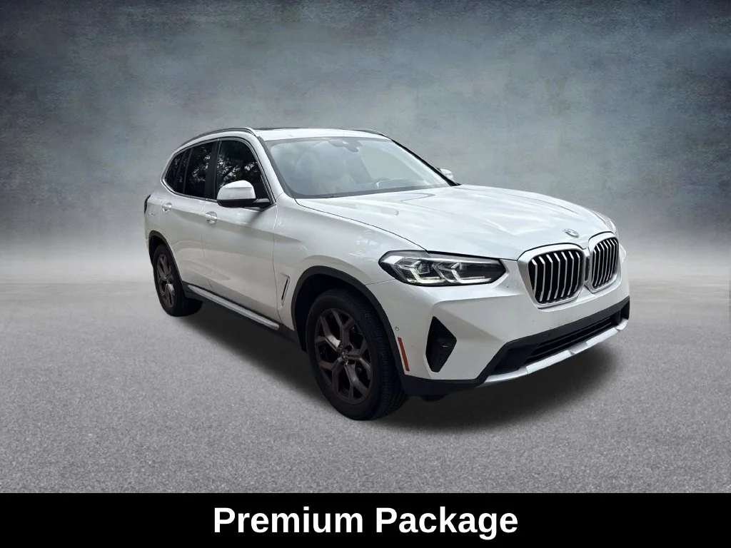 Used 2024 White BMW xDrive30i image 9