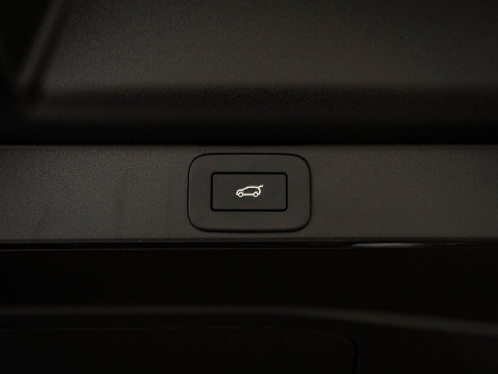 2026 Land Rover Range Rover SE - Photo 20