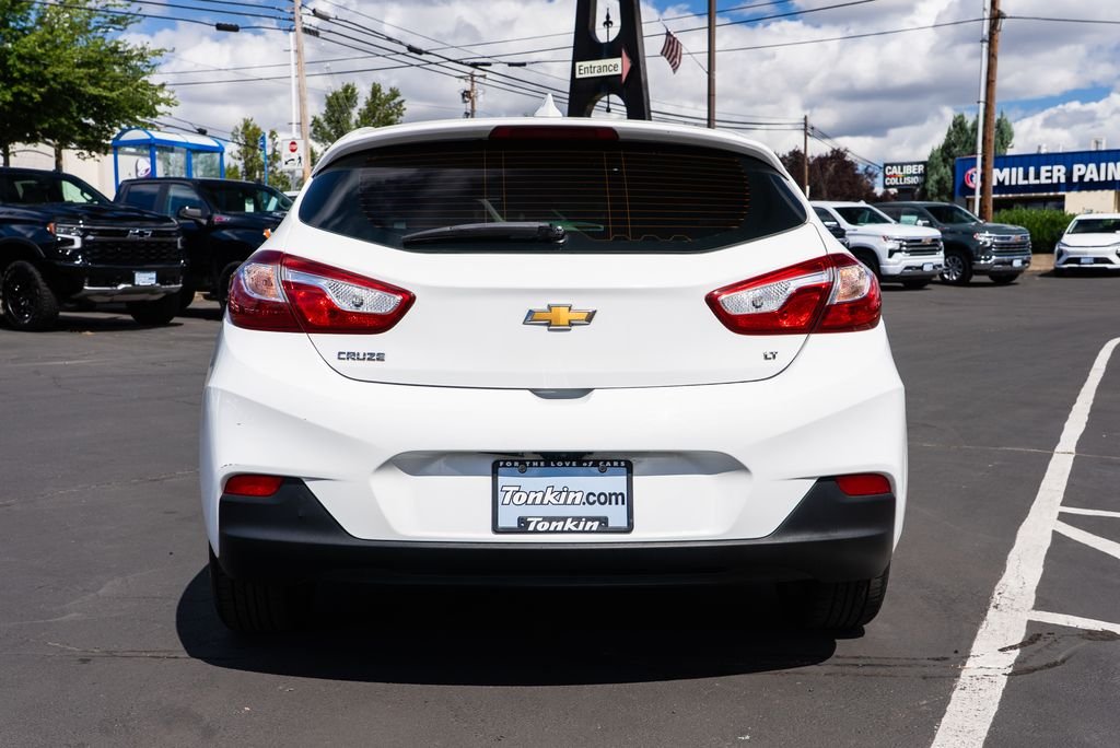 Used 2018 Summit White Chevrolet LT image 3