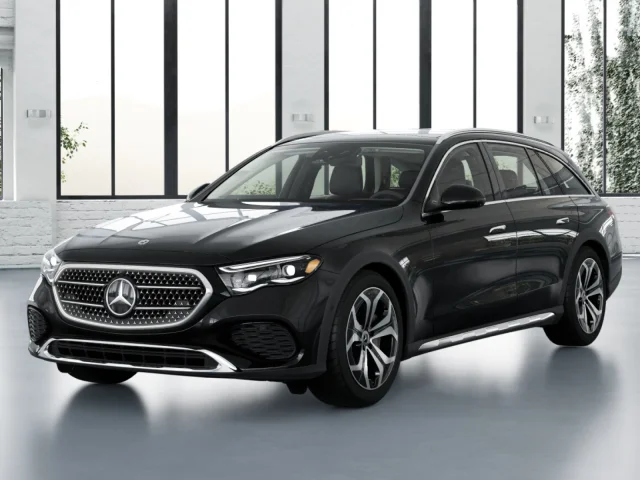 2026 Mercedes-Benz E-Class E450 4MATIC All-Terrain's photo