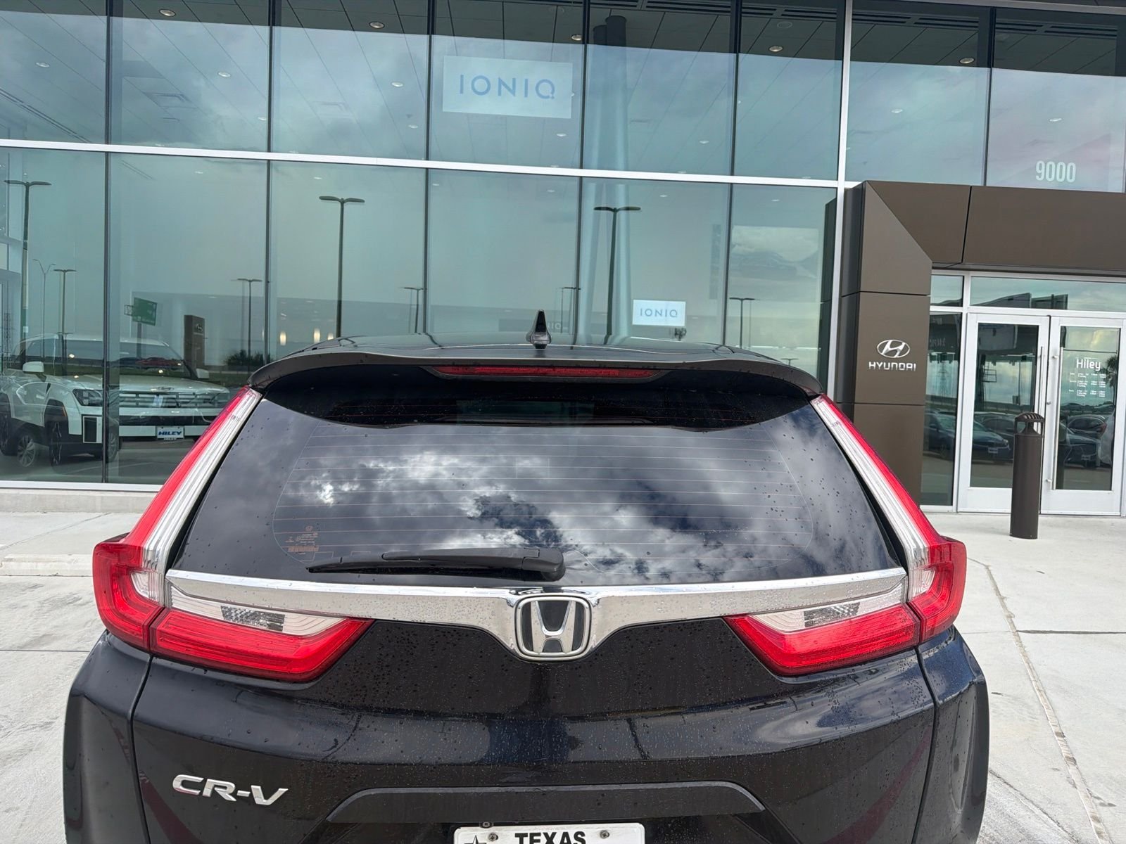 Used 2017 Crystal Black Pearl Honda LX image 5