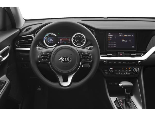 Used 2020 Silky Silver Kia LX image 10