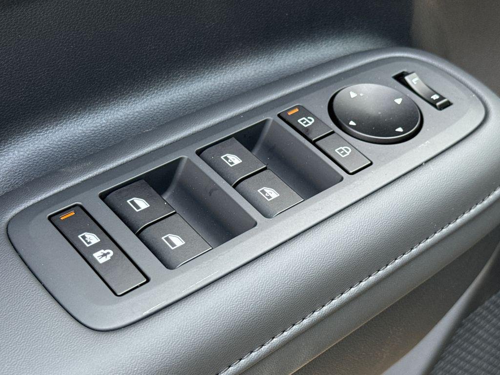 New 2026 Gray Hyundai SEL FWD image 19