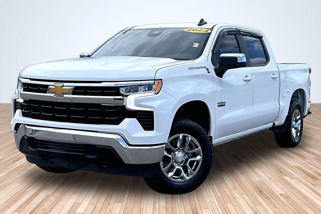 Used 2023 White Chevrolet LT image 1