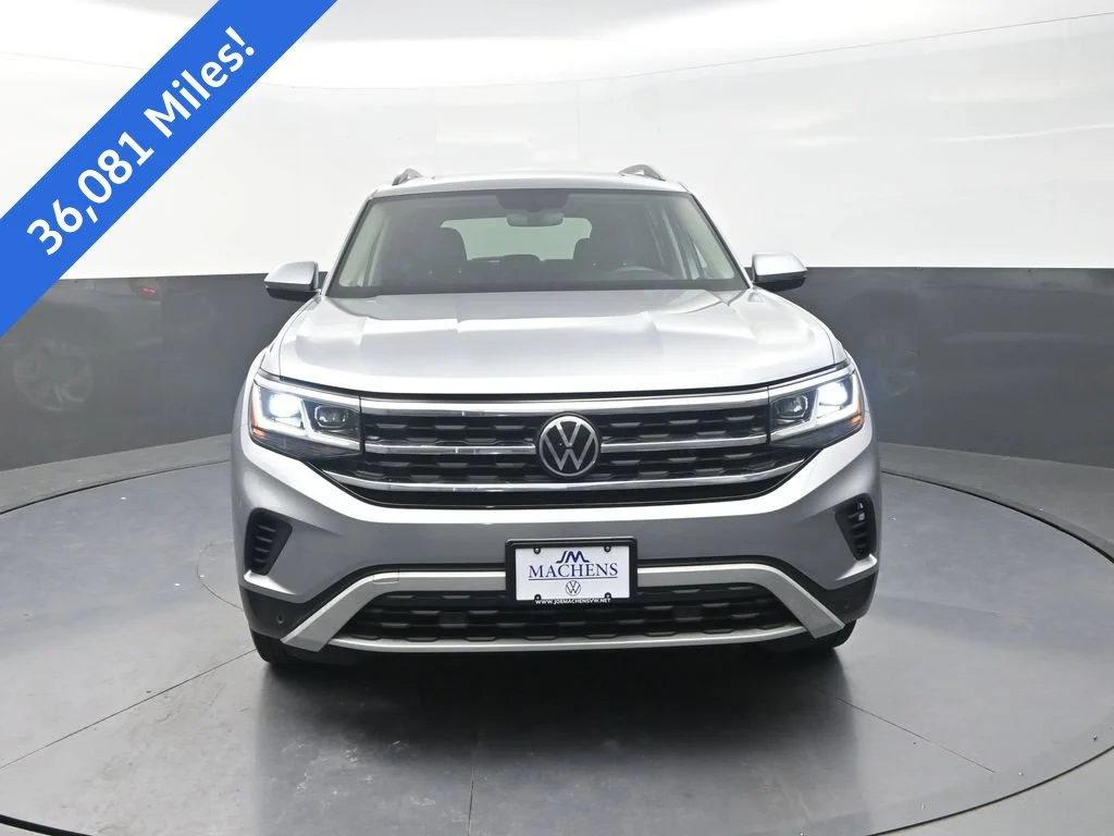 Used 2023 Silver Volkswagen 2.0T SE w/Technology image 2
