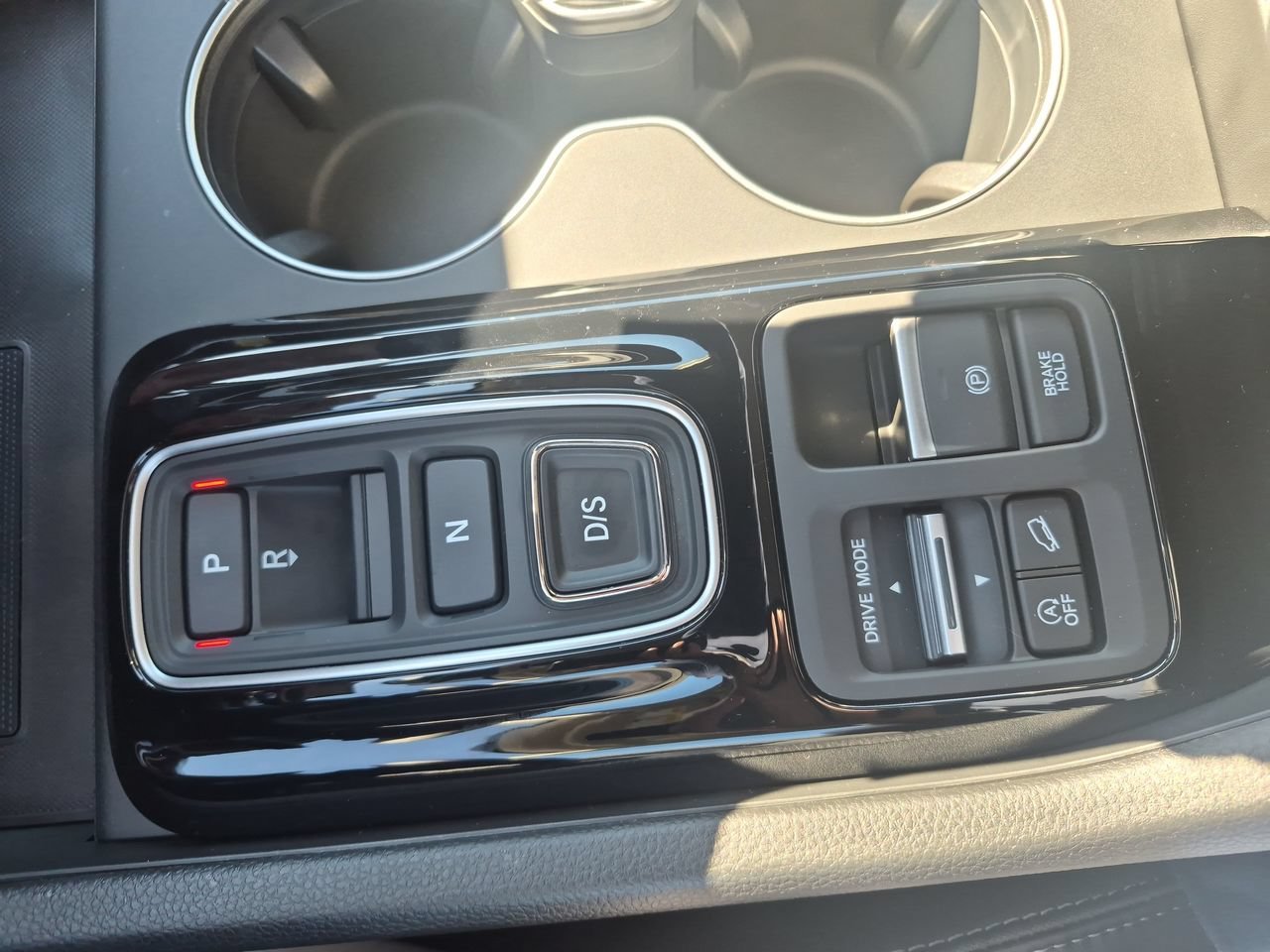 New 2026 Sonic Gray Pearl Honda AWD EX-L image 22