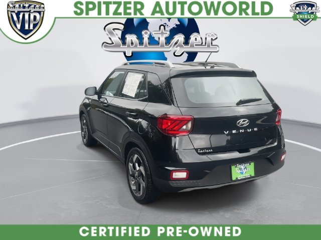 Used 2025 Black Hyundai SEL image 12