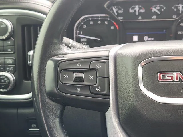 Used 2020 Blue GMC SLT image 32