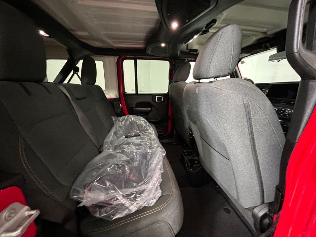 Used 2024 Red Jeep Sport S image 17