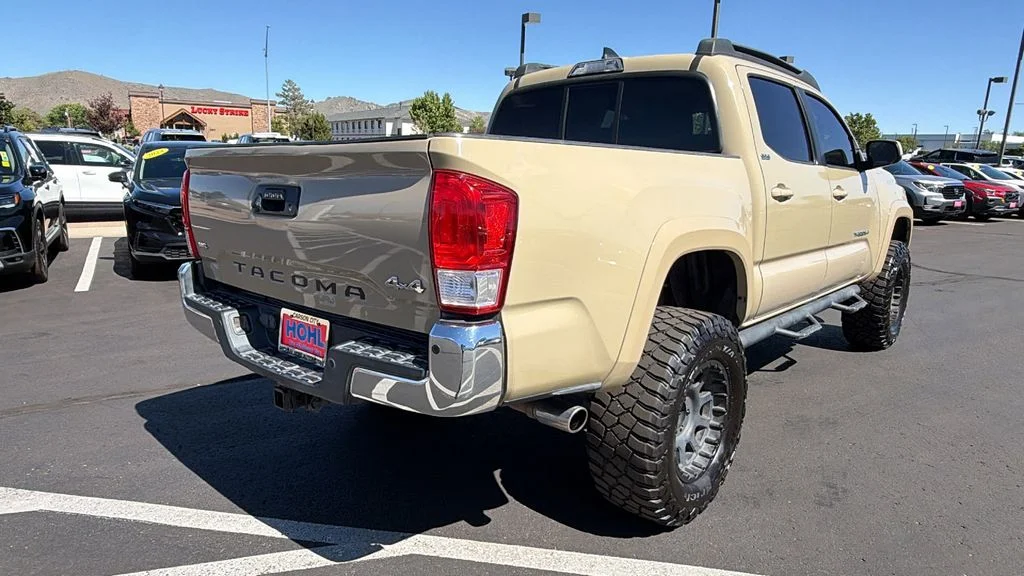 Used 2016 Quicksand Toyota SR5 image 3