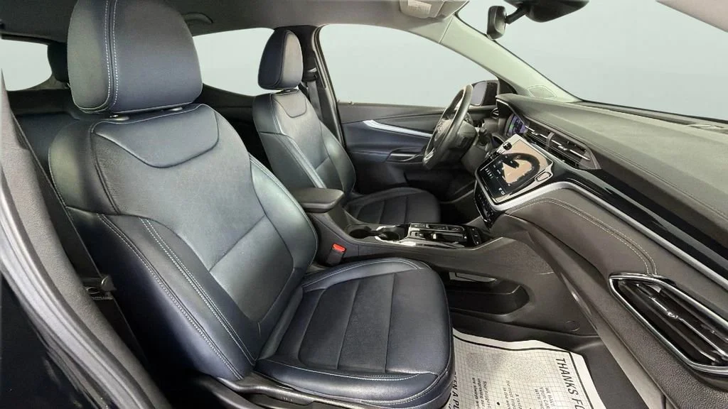 Used 2023 Mosaic Black Metallic Chevrolet LT image 33