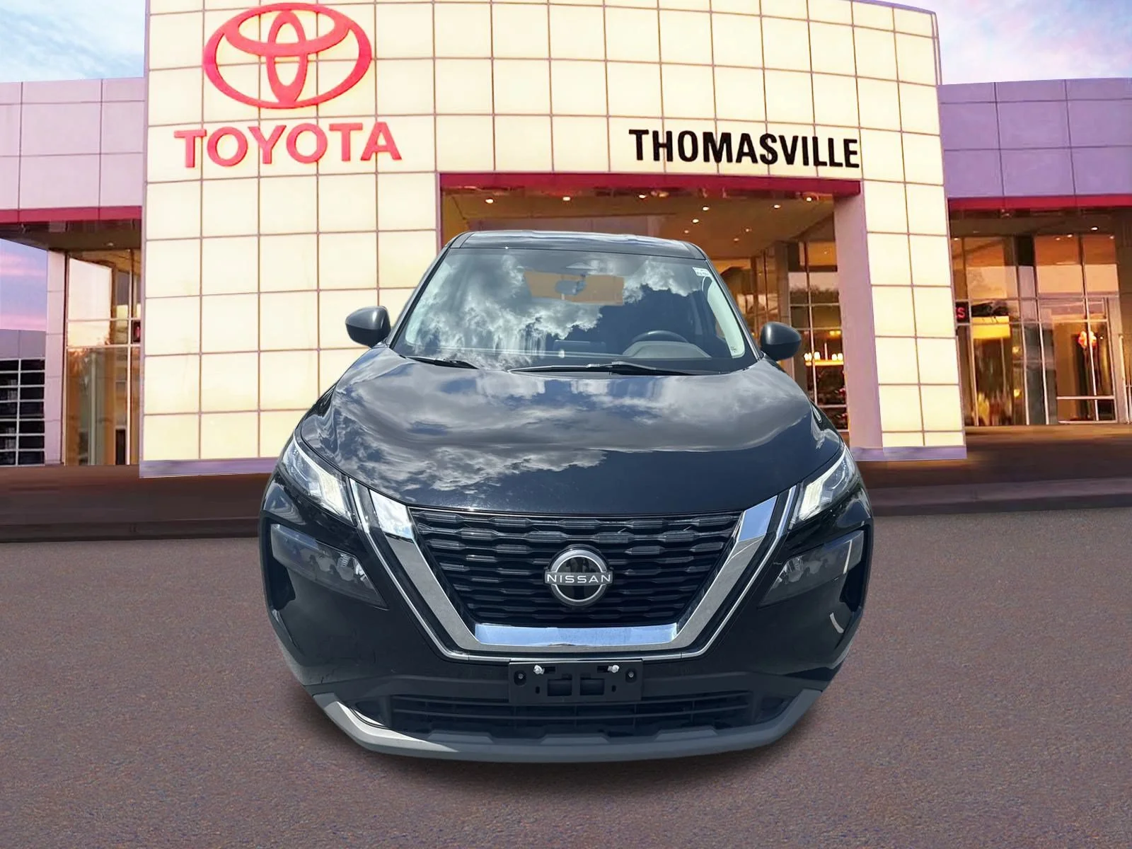 Used 2023 Super Black Nissan  image 2