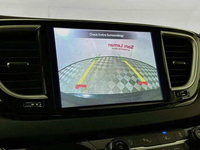 Used 2024 Black Chrysler Touring L image 13