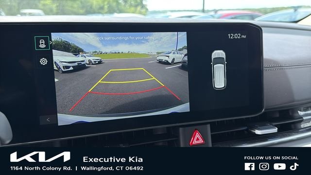 New 2026 Snow White Pearl Kia LX image 16