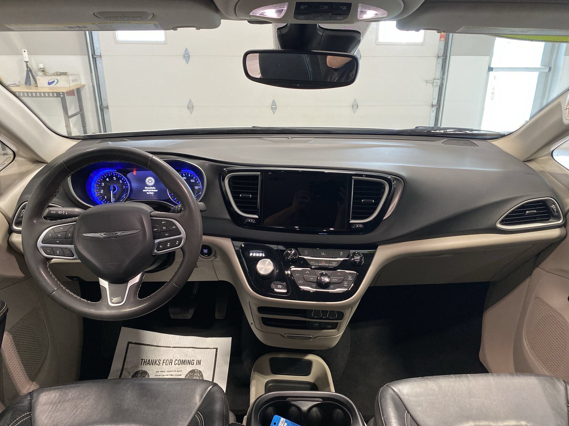 Used 2022 Bright White Clearcoat Chrysler Touring L image 19
