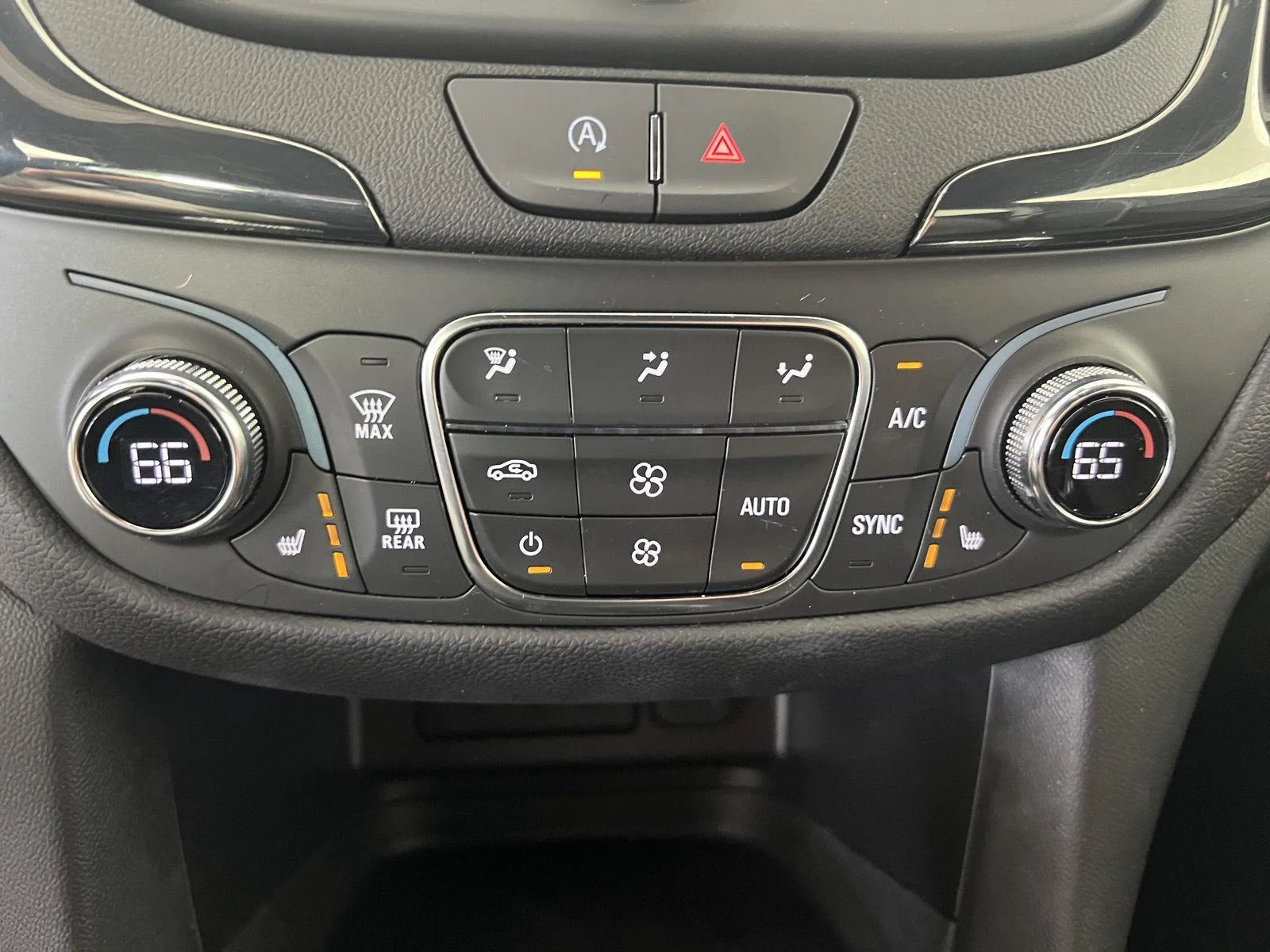 Used 2024 Summit White Chevrolet RS image 16
