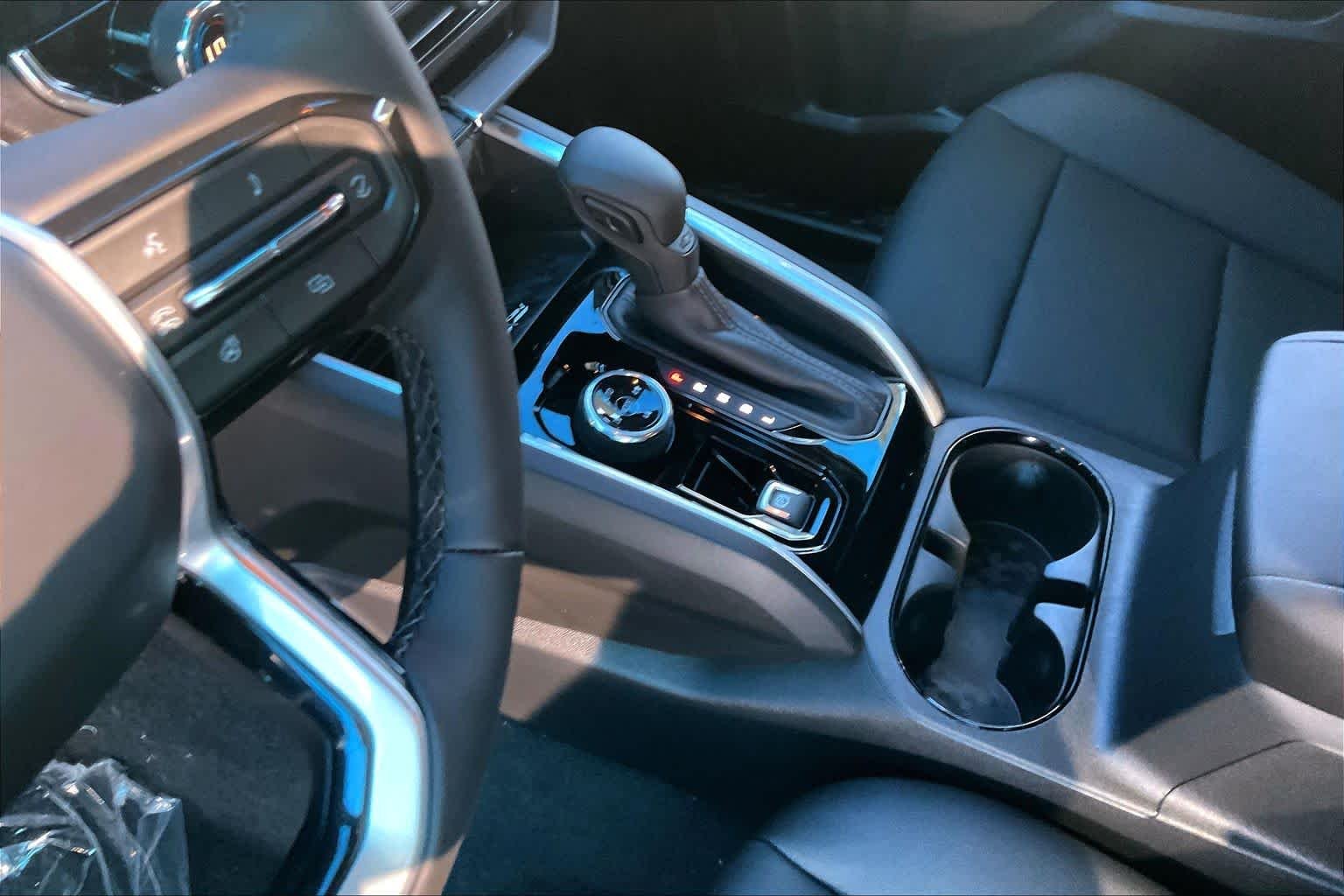 2026 Chevrolet Colorado Trail Boss - Photo 7