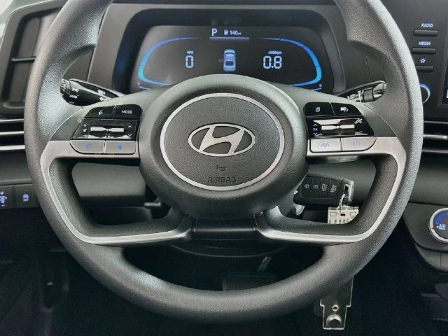 New 2026 Hyundai ELANTRA SE