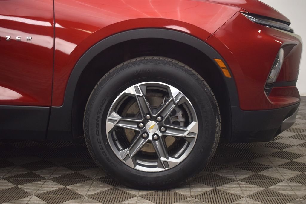 Used 2024 Radiant Red Tintcoat Chevrolet LT image 27