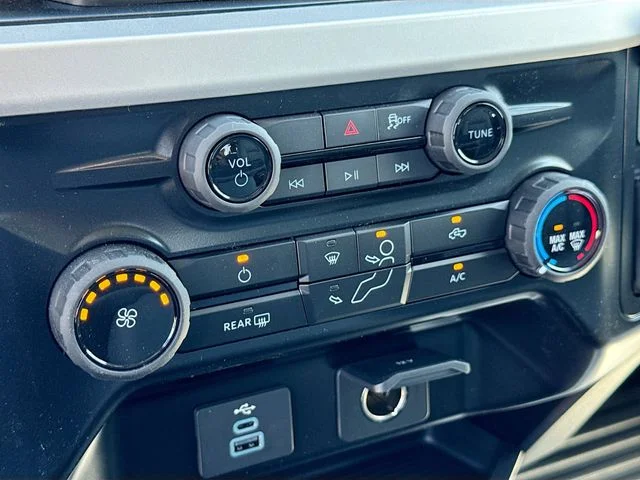New 2025 Oxford White Ford XL KNAPHEIDE 11