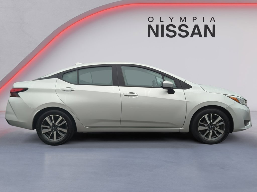 Used 2025 Silver Nissan 1.6 SV image 7