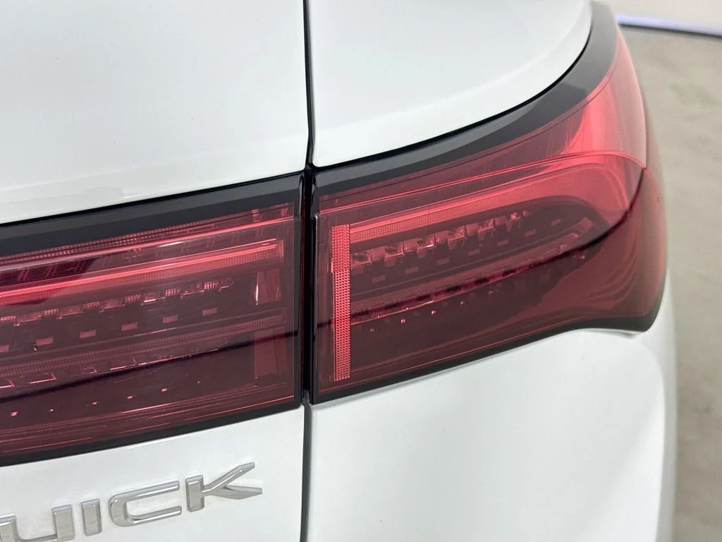 Used 2025 Summit White Buick Sport Touring image 32