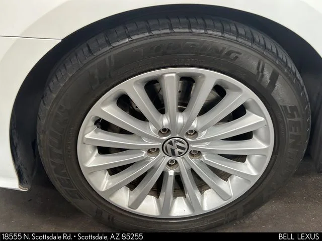 Used 2016 White Volkswagen 1.8T SE image 10