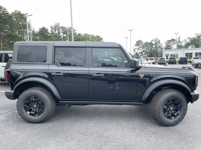 New 2026 Black Ford Badlands image 2