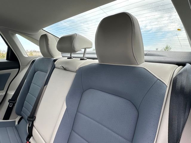 2025 Volkswagen Jetta SE - Photo 27