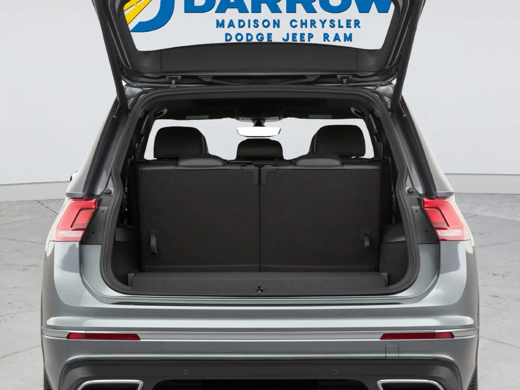 Used 2019  Volkswagen 2.0T SEL R-Line image 29