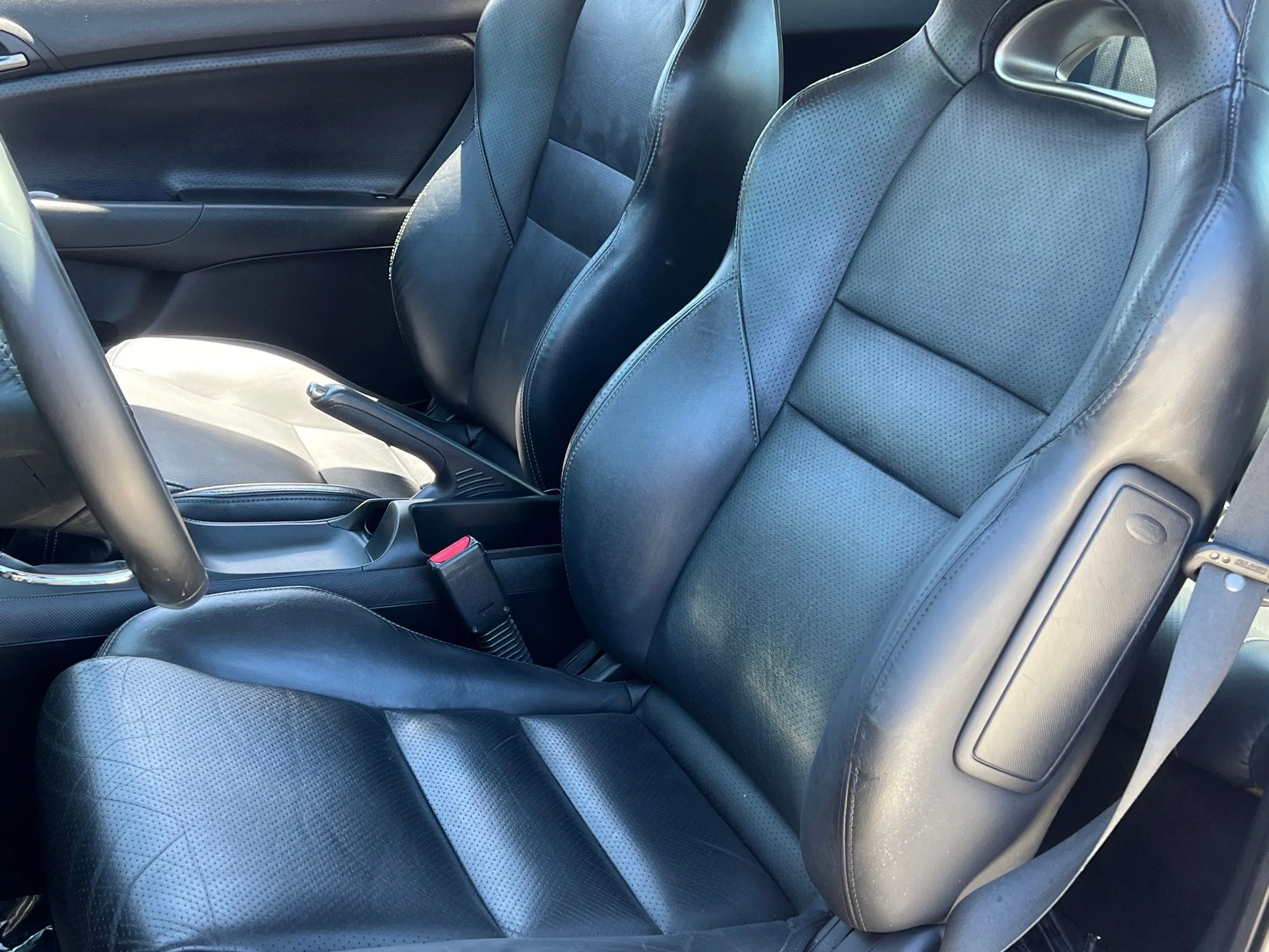 Used 2005  Acura Type S image 4