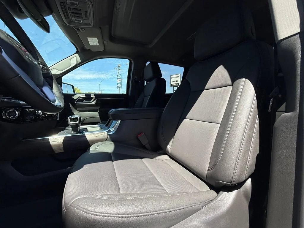 New 2026 Glacier White Tricoat GMC SLT image 33