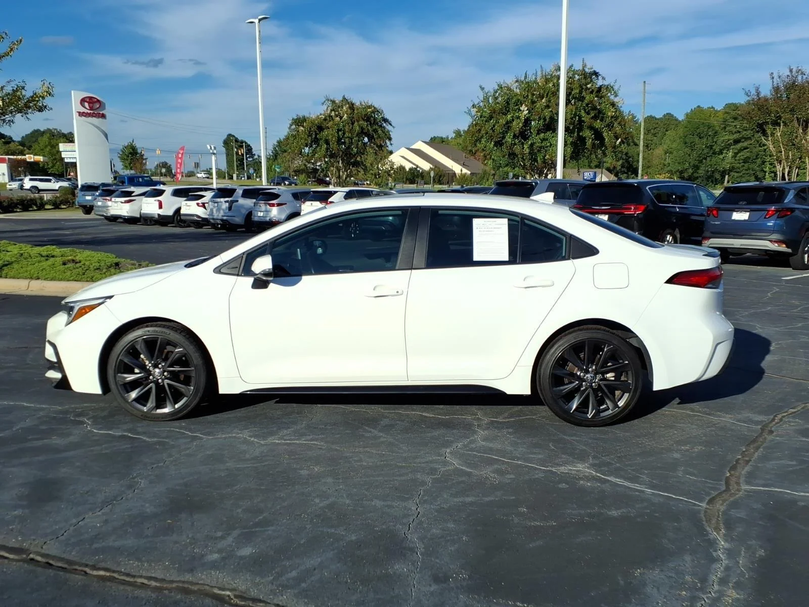 Used 2023 Ice Cap Toyota XSE image 3