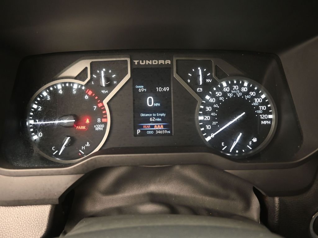 Used 2023  Toyota SR5 image 31