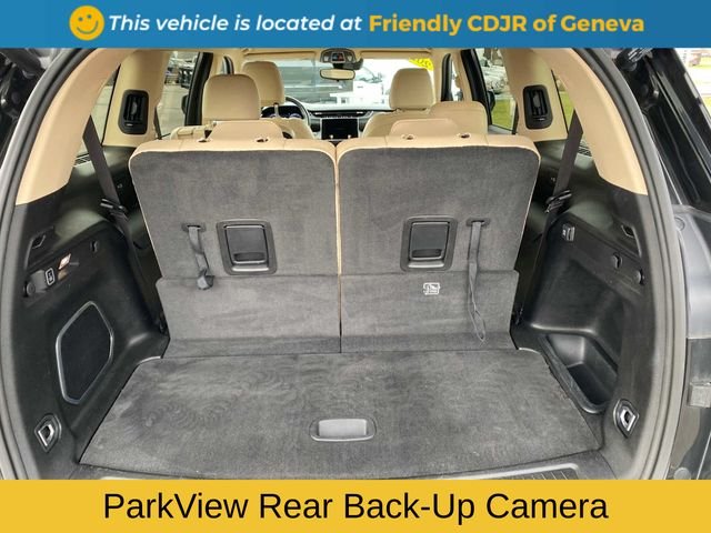 Used 2022 Gray Jeep Limited image 13