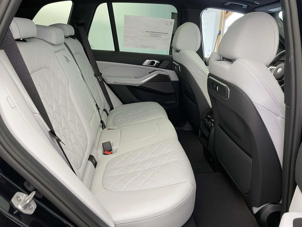 New 2026 Black BMW xDrive40i image 19