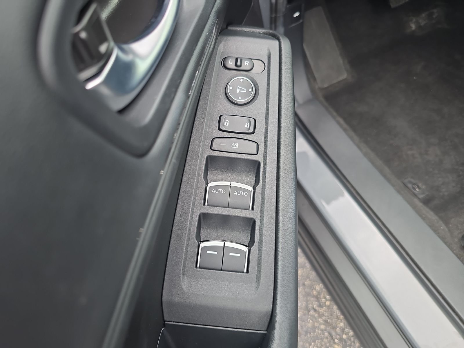 2025 Honda Accord SE - Photo 14