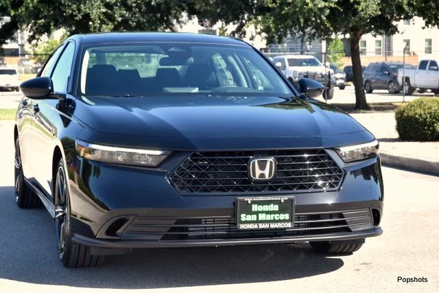 New 2026 Crystal Black Pearl Honda SE image 2