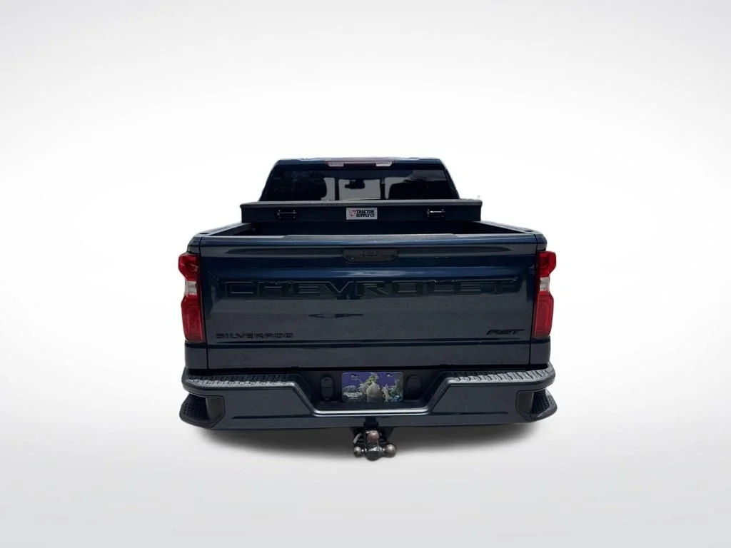 Used 2022 Northsky Blue Metallic Chevrolet RST image 7