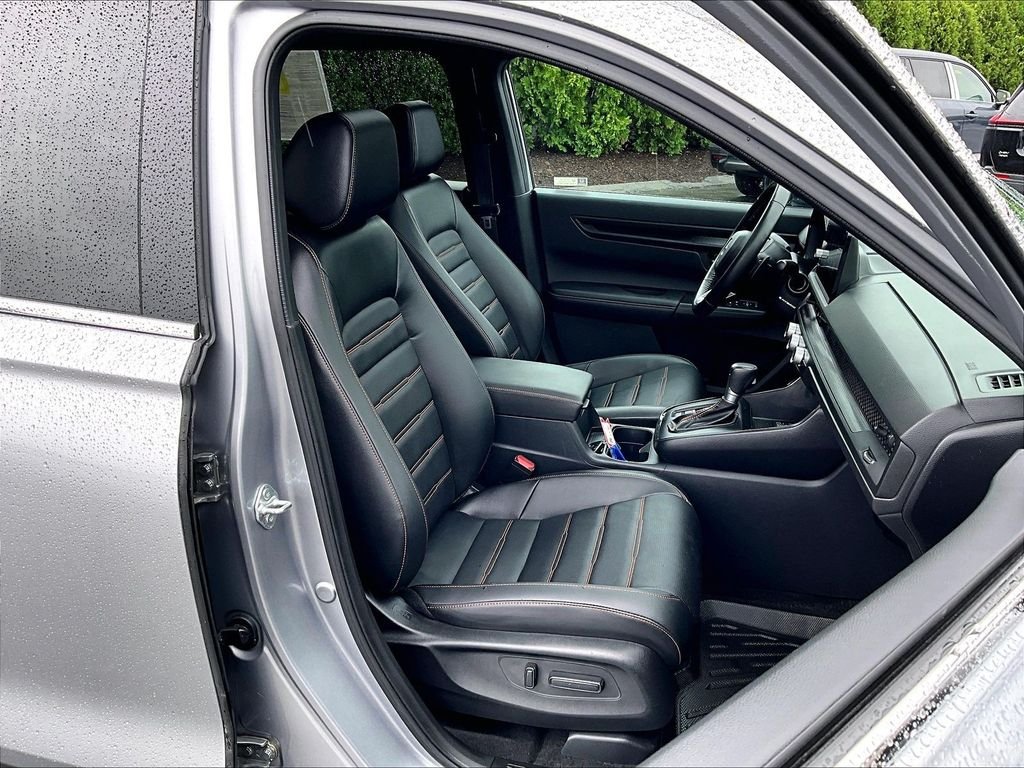 Used 2025 Silver Honda Sport-L image 11