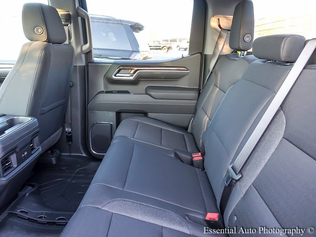 2026 CHEVROLET SILVERADO - Image 11