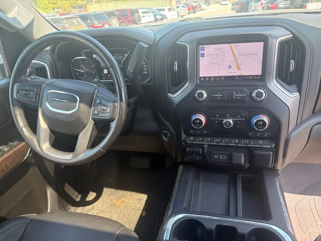 Used 2022 Black GMC Denali image 9