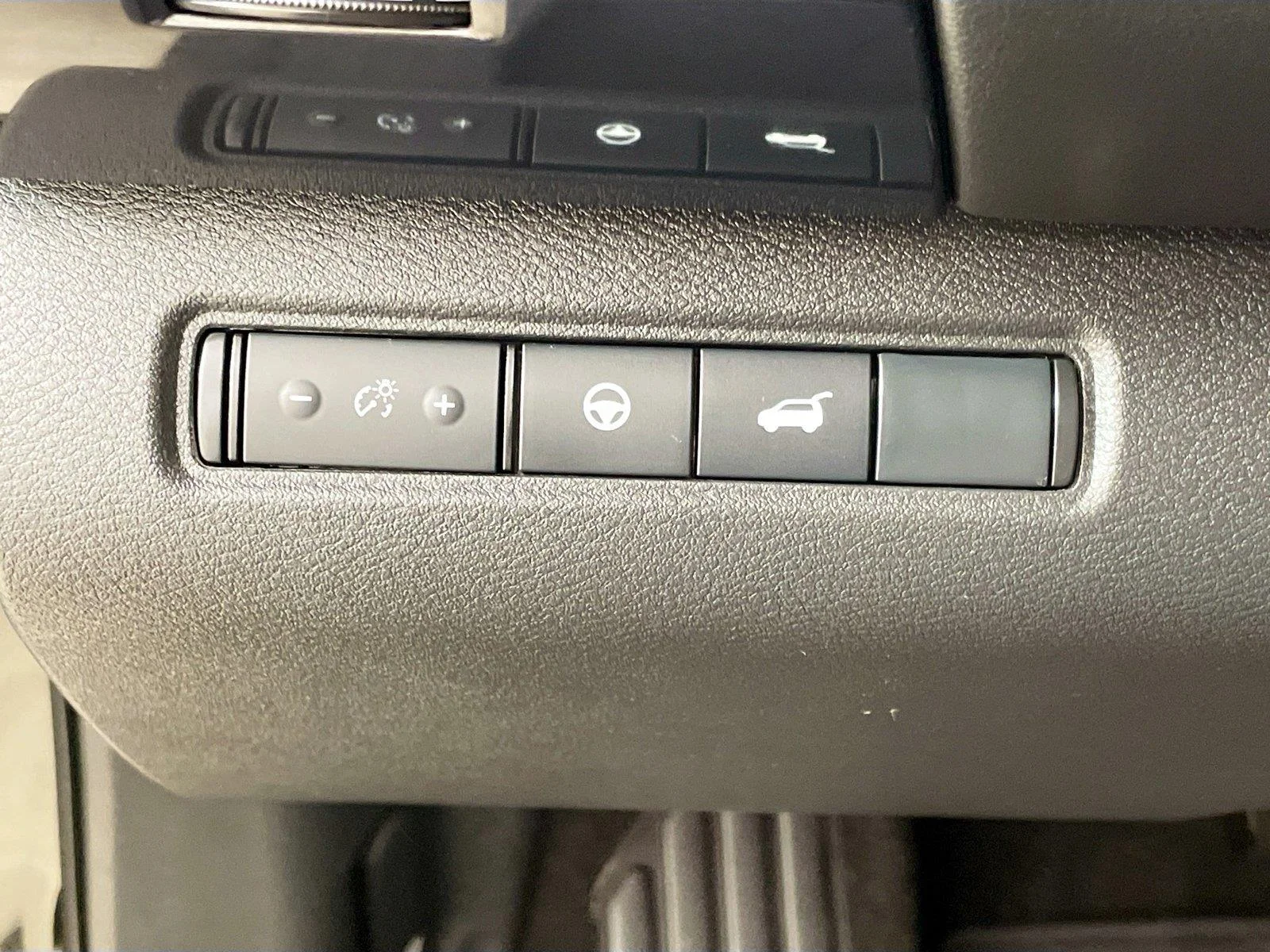 Used 2025 Super Black Nissan SV image 10