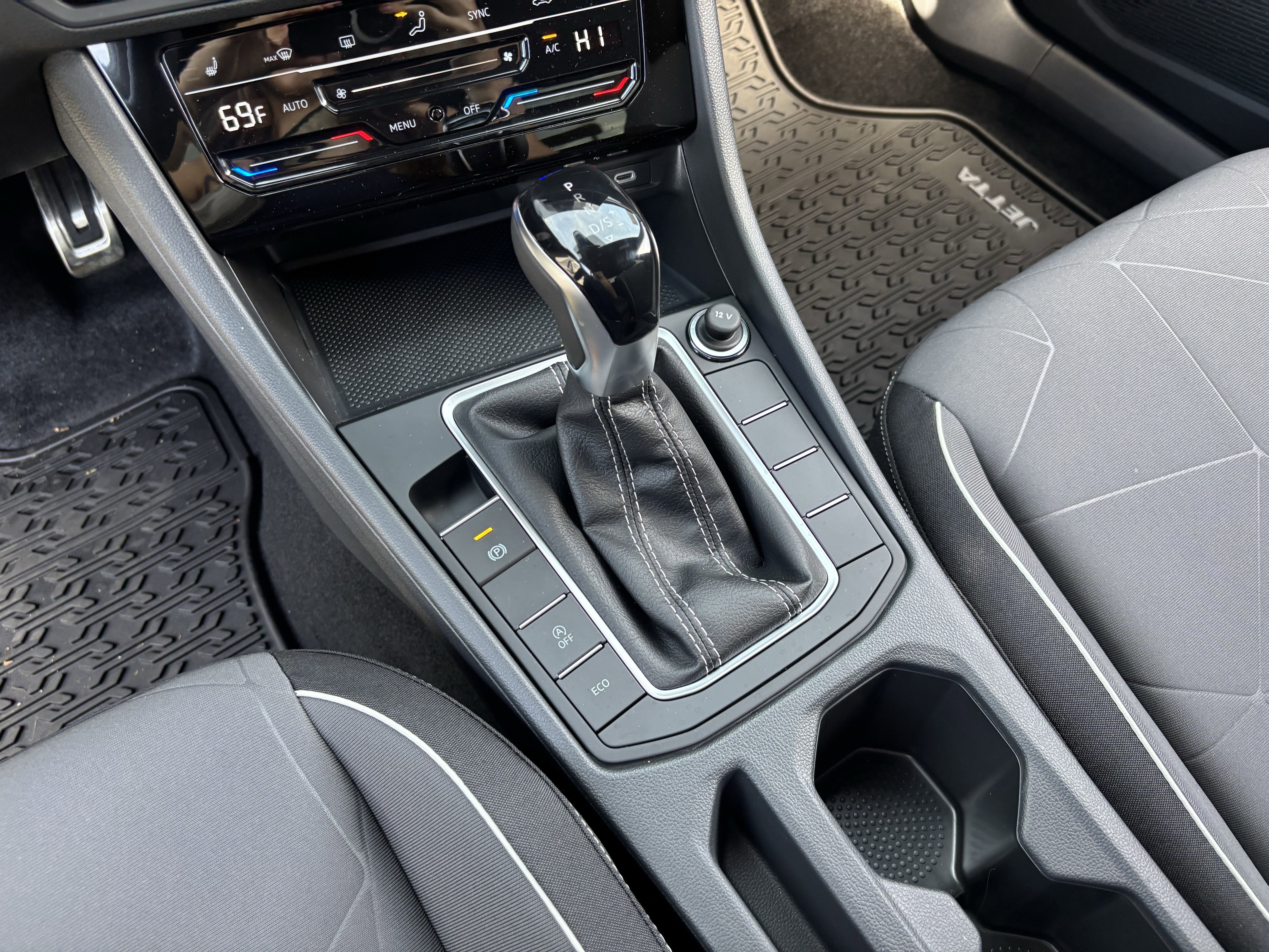 New 2026 Deep Black Pearl Volkswagen Sport image 19