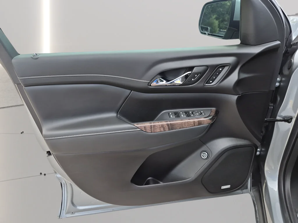 Used 2023 Sterling Metallic GMC Denali image 23